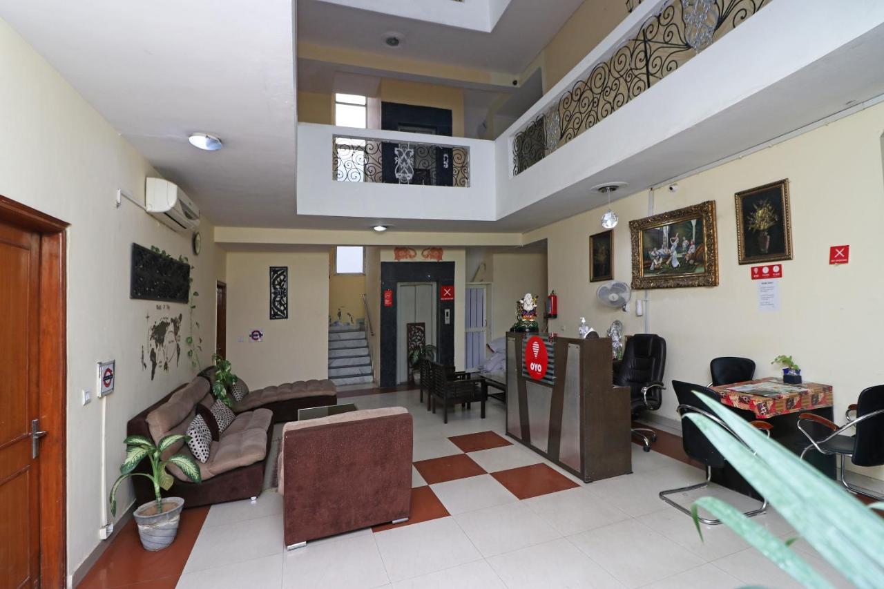 Oyo 6608 Sector 56 Hotel Badshahpur Bagian luar foto